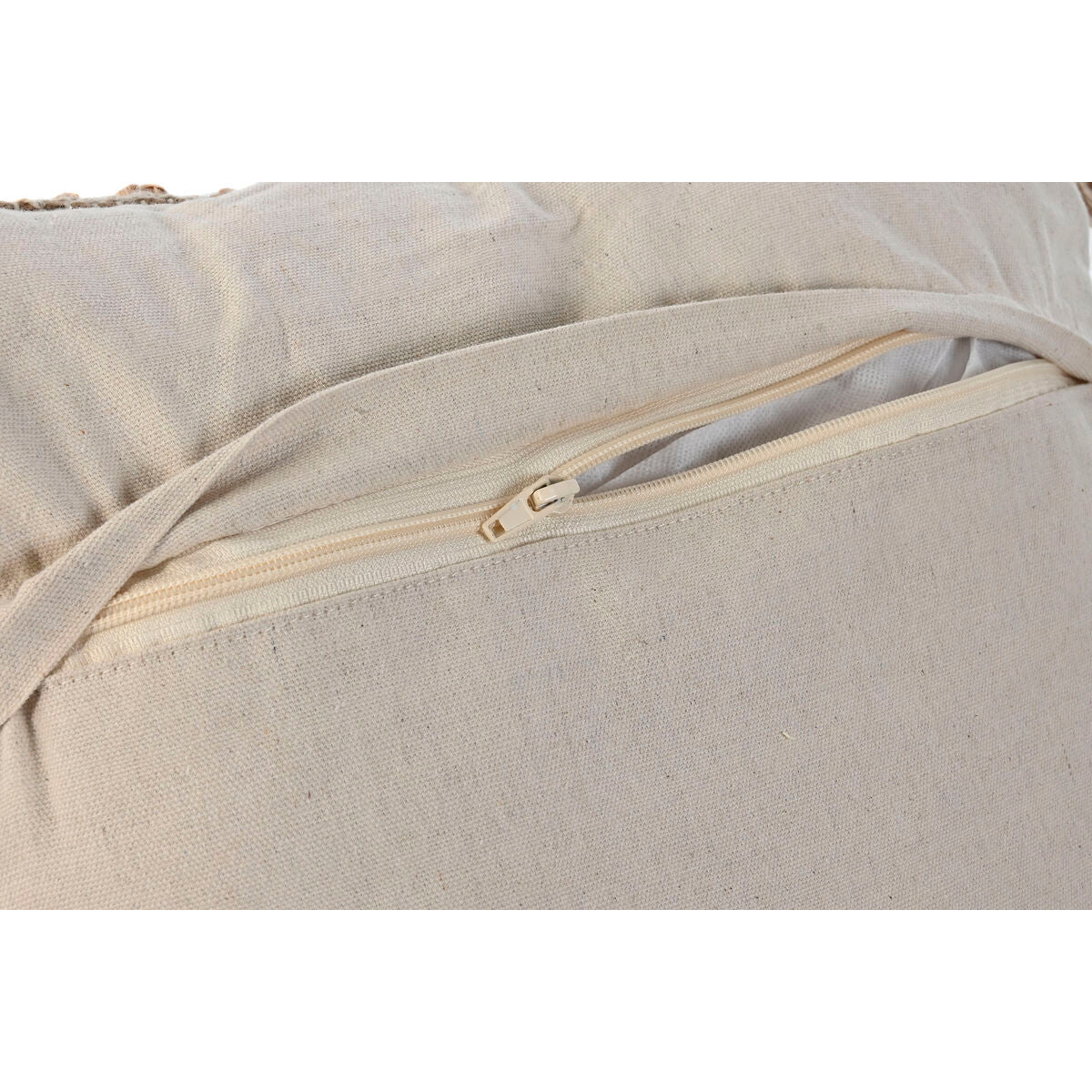 V6H5B92FBF9723D569D2BE82892AC711A9CR6384349P3