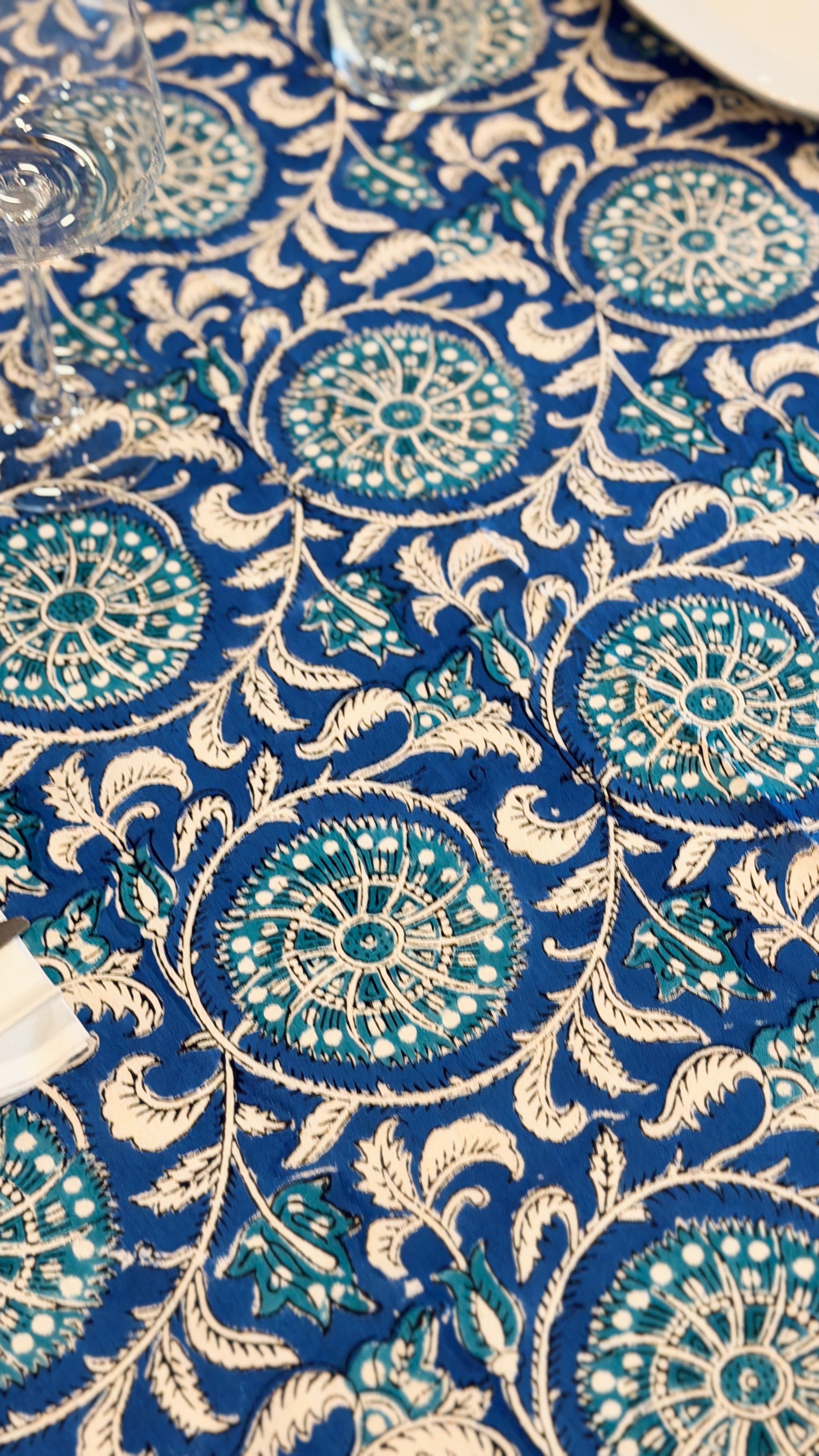 Tovaglia d'Arredo e Mezzero in Cotone Block Print – Mandala Blu e Turchese 150x220